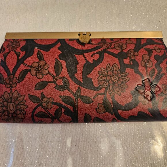 Patricia Nash Handbags - Patricia Nash Leather Wallet